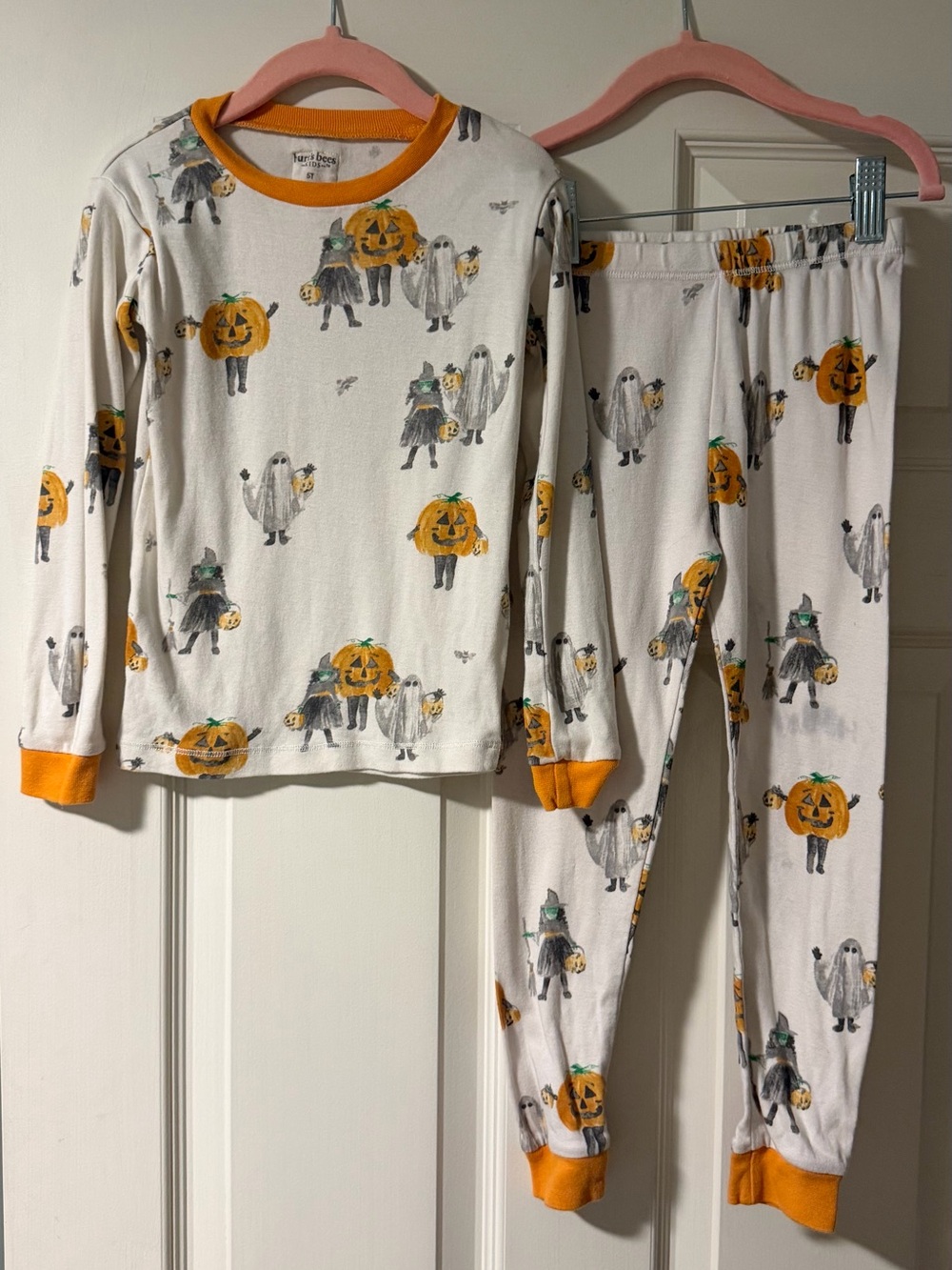 Burt’s Bees Kids' White & Orange Halloween Pumpkin and Ghost Pajama Set